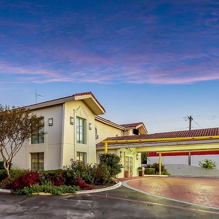 Red Roof Inn Plano Esterno foto