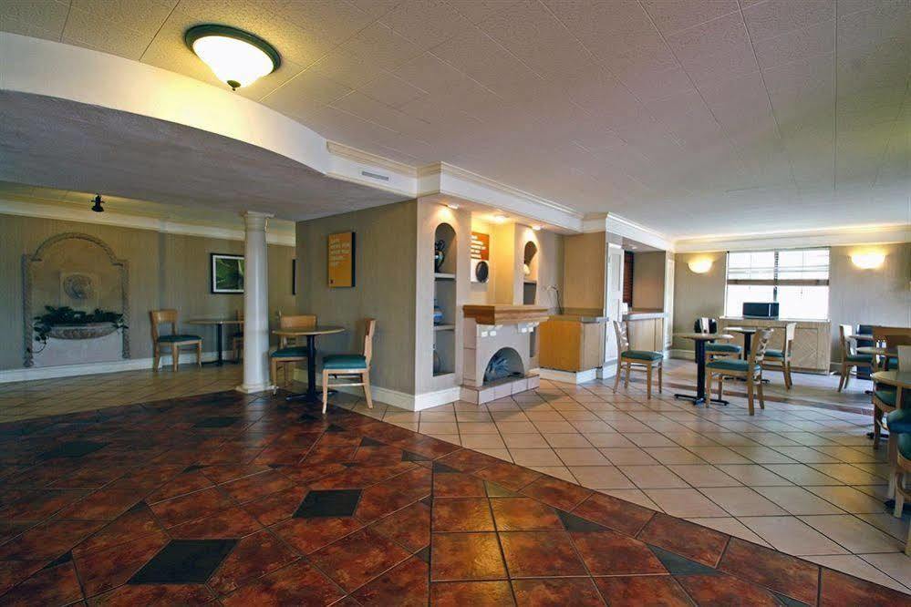 Red Roof Inn Plano Esterno foto